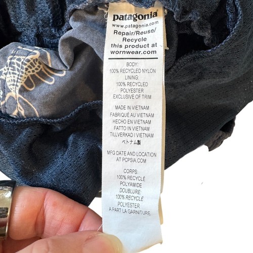 Patagonia Boys Baggies Sz L Navy Clean Oceans Shell Shorts Swim Hiking 5" Inseam - Picture 4 of 11