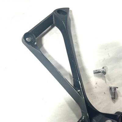 USED OEM RIGHT FOOT PEG AND BRACKET STAY 11-20 KAWASAKI NINJA ZX