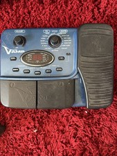 Behringer V-AMP BASS VAMP multieffetto ampli basso con pedale footswitch e borsa