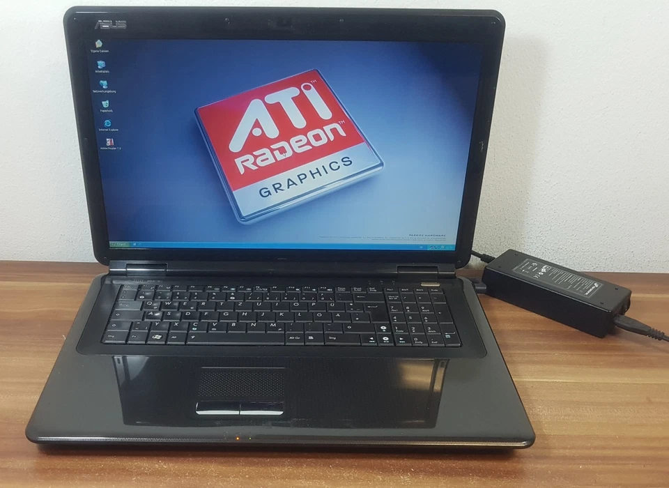 17" Retro Gaming Asus X70AB AMD Athlon X2 2,1GHz 4GB 500GB Radeon HD 4570 Wlan