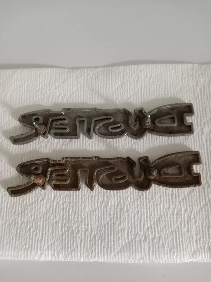 MOPAR 1972-1976 PLYMOUTH DUSTER NAMEPLATE CHROME FENDER EMBLEMS P/N 3680304 - Image 2 of 3