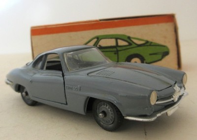 ALFA ROMEO GIULIA SS USSR 1:43 Sowjetisches Metall Modellauto - Politoys Remake Modell