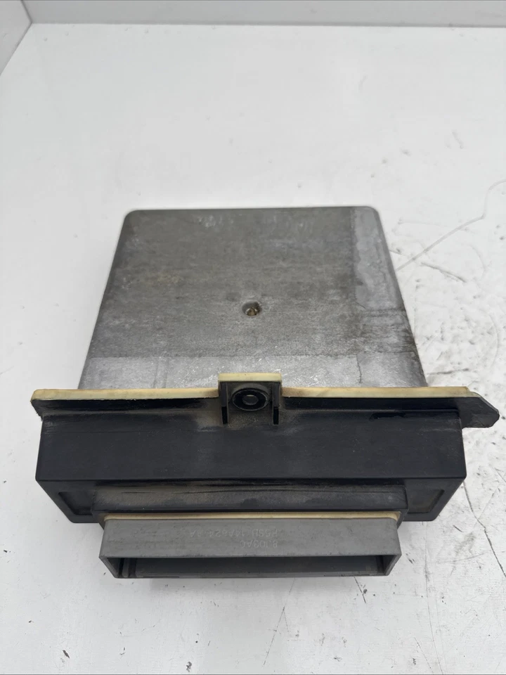 Ford Em Econoline  Ecm Ecu Engine Computer # F5SB-14A624-AA OEM - Image 2 of 4