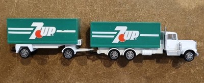 Corgi Kenworth Truck � ''12cms Long & Trailer'' 8cms Long 7up Vintage 