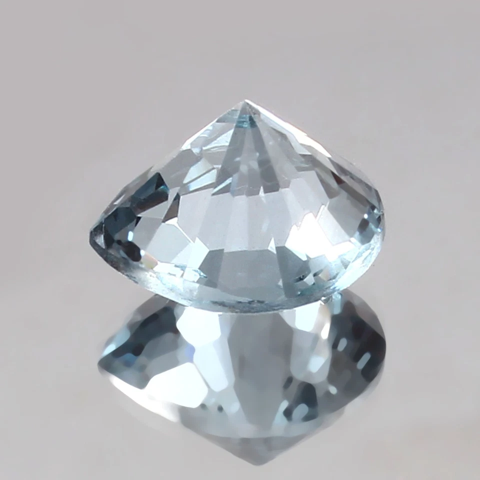 AAA 7x7 毫米天然巴西天空蓝色海蓝宝石心形切割散装宝石 — 第 4/4 张图片