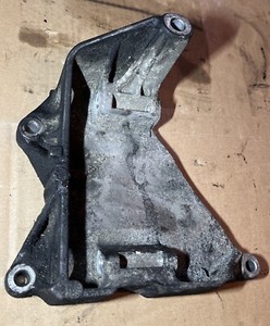 ORIGINAL VW T5 TOUAREG 2,5l 070903143C Lichtmaschine Generator halter