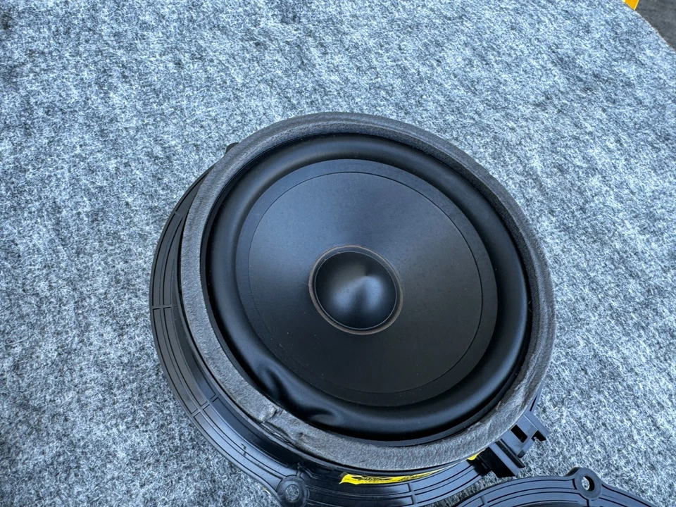 MERIDIAN DOOR SPEAKER TWEETER SET JAGUAR XF XFR OEM (2009-2015) - Image 4 of 4