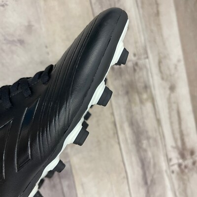 Adidas Copa 18.4 FxG Men display picture 2