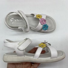 Nina Kids White Leather Florals studs hook and loop closing sandals size 1M NEW