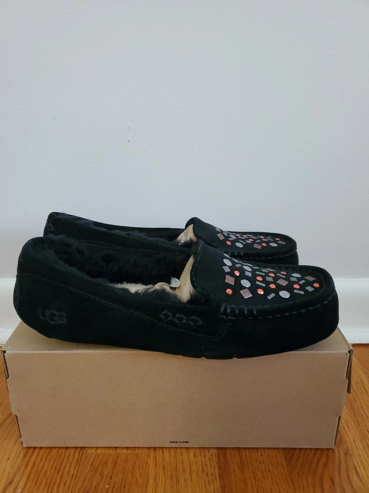 PANTOFOLE DONNA UGG ANSLEY BORCHIE PELLE SCAMOSCIATA US 7 nere