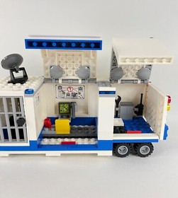 LEGO City: 60139 Mobile Command Center - 100% Complete