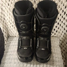 Thirty Two STW BOA Women’s Snowboard Boots Fall  2017 Size 6 Black 