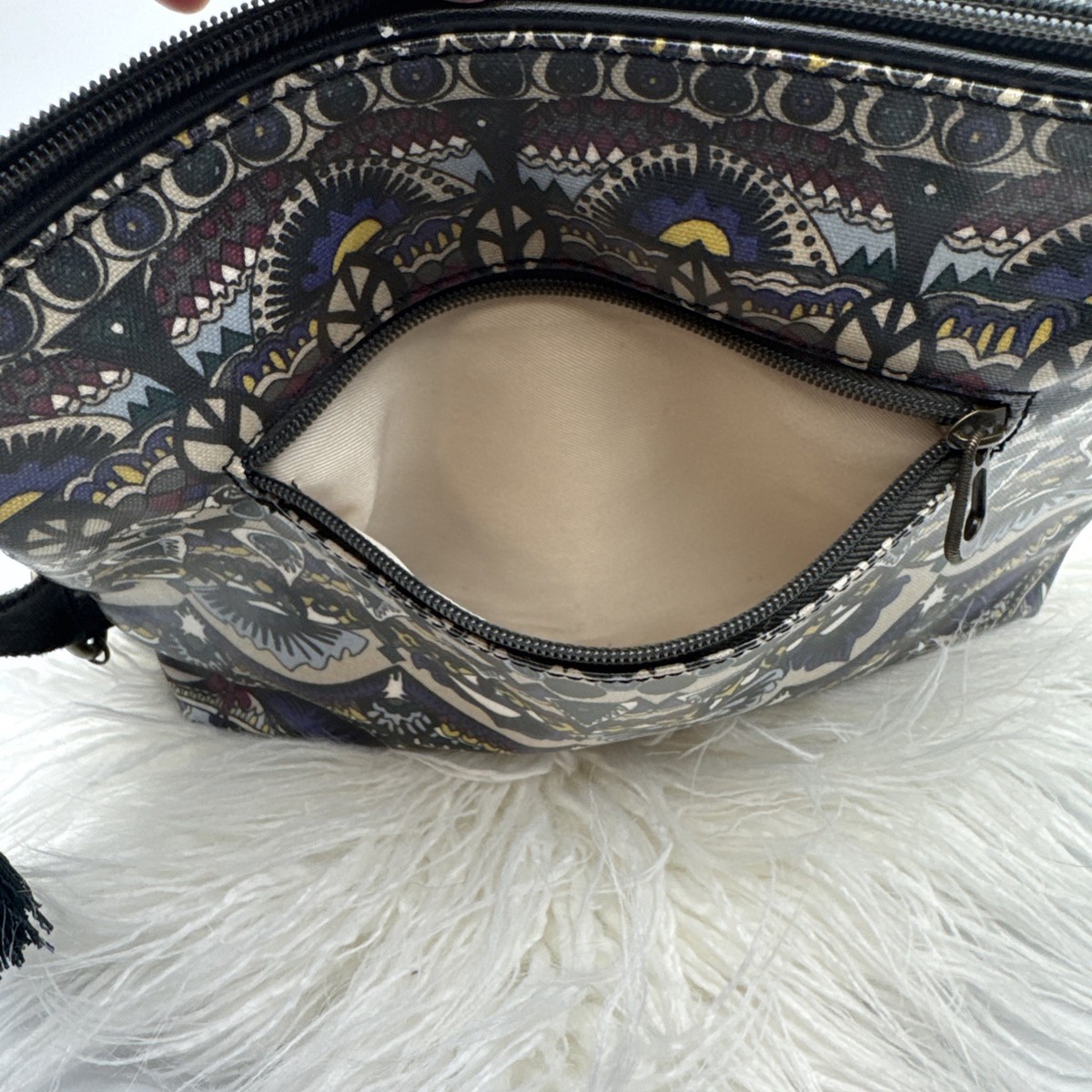ECO TWILL Sakroots Shoulder Bag/Crossbody Purse Multi colors 