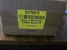 US SELLER-HOT TOYS- THE DARK KNIGHT RETURNS -BATMAN-CMS024  NEW   SEALED  BBTS