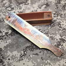 CUSTOM B. LYNNSY HAND PAINTED BOX TURKEY CALL BEAR STRUTTING GOBBLER WHITETAIL