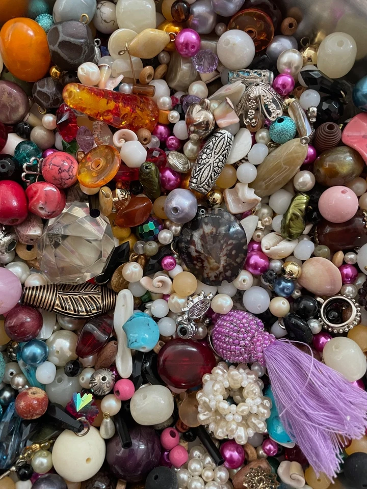 Perlenerlen Mix-Konvolut 2kg Glasperlen/Acryl/Metall/Holz/Spacer - Bild 3 von 4