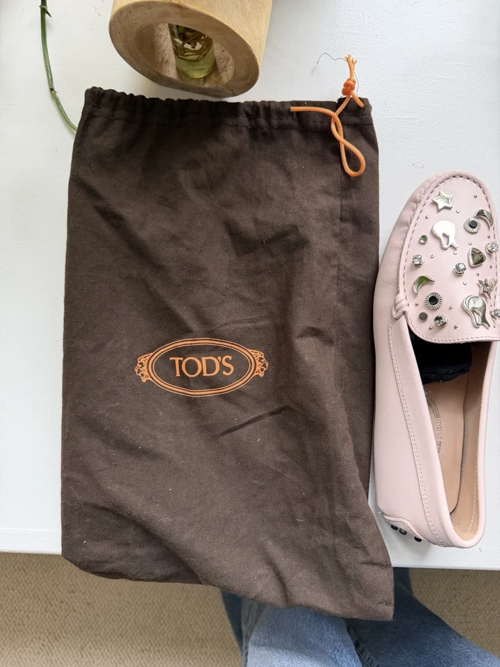 Tod’s 女式乐福鞋 38 码 — 第 2/4 张图片