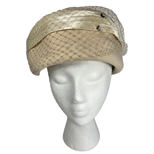Vintage Womens Doeskin Tan/Beige Felt Hat Geo W. Bollman  display picture 1