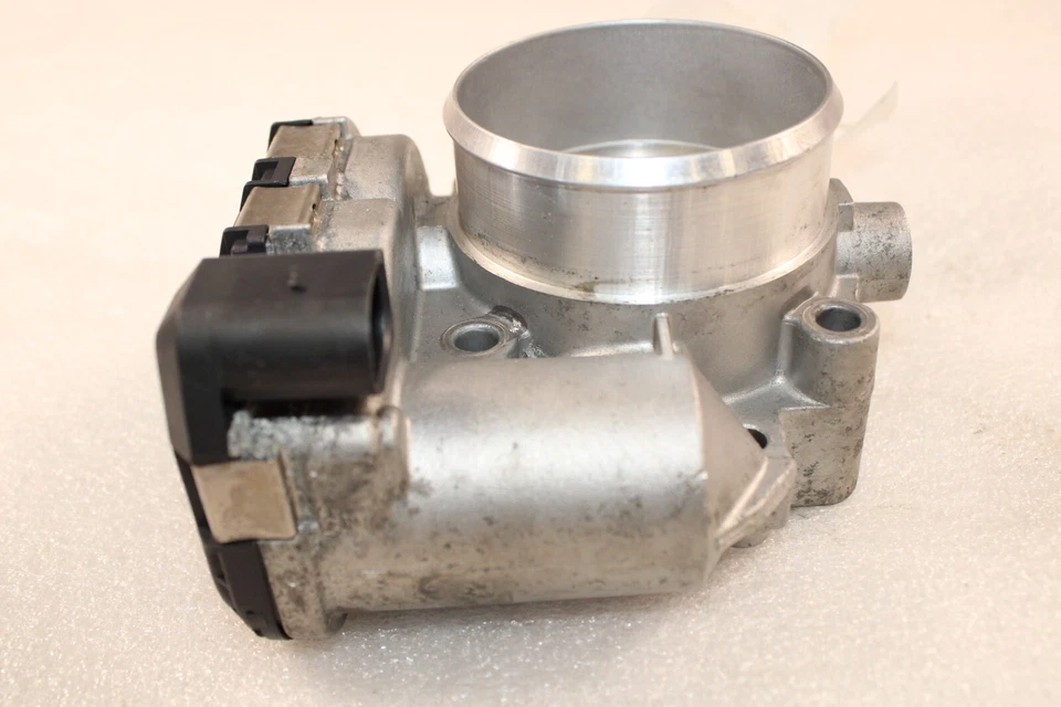 兰博基尼 Aventador,LP700,油门车身,二手,P/N 07C133062C — 第 4/4 张图片