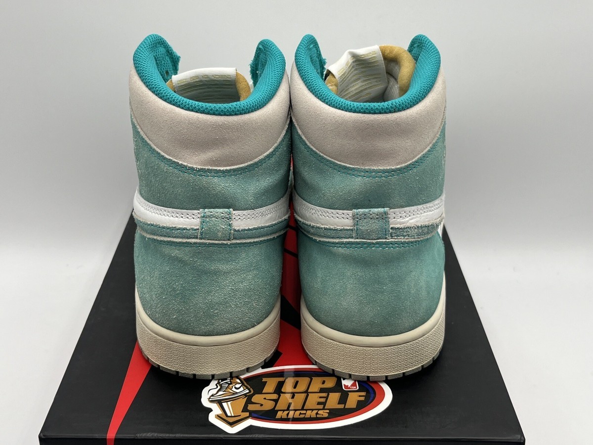 Size 11
Excellent condition 
Serious buyers only
Turbo green 1’s
No trades Used 2022 Porsche 911 Turbo S Convertible Python Green! RARE  main image 3