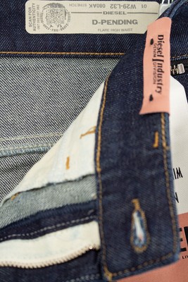 Diesel D-Pending 080AK a Zampa Vita Alta Jeans Taglia W29 L32 | eBay