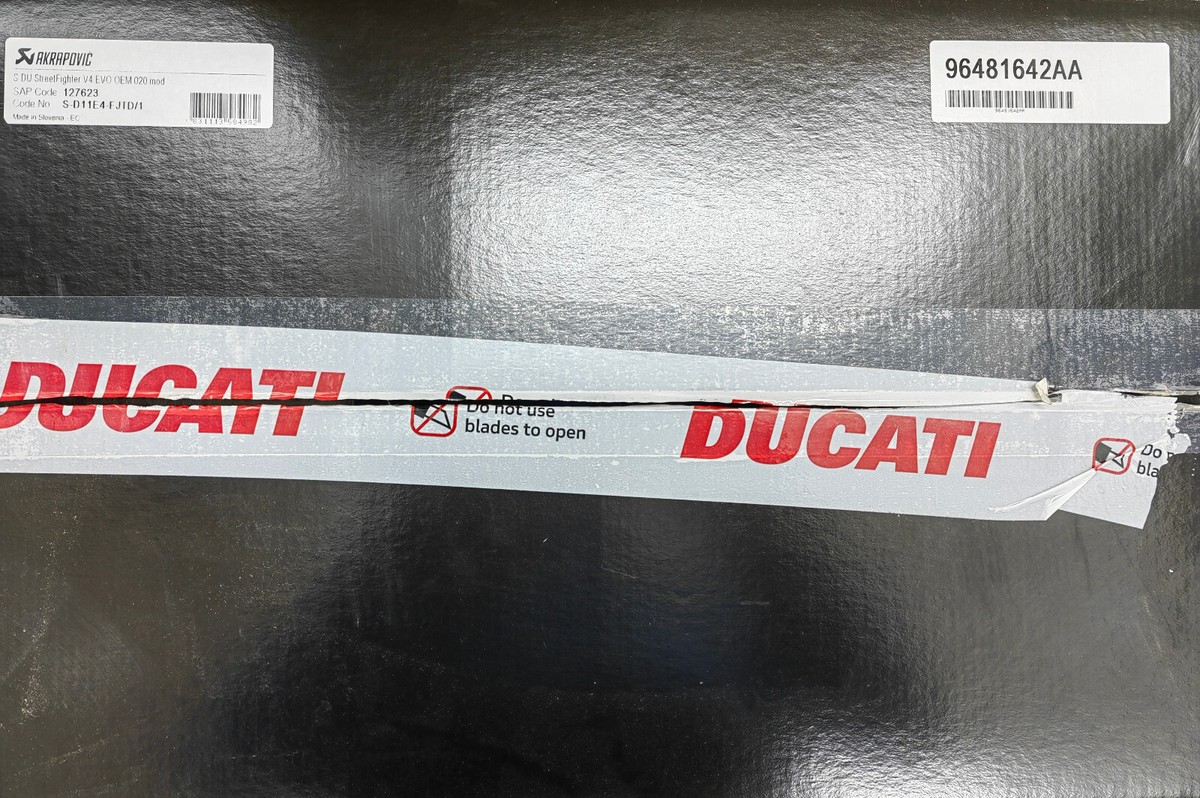 Streetfighter V4 Akrapovic dB Killer 259475 | eBay Streetfighter V4 Akrapovic dB Killer 259475 | eBay