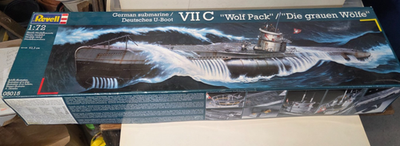 Revell 1/72 German Submarine VII C 