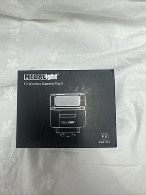 F2 Mini Camera Flash 2.4GHz Wireless Off-Camera Speedlight for Canon / Sony ZV1 