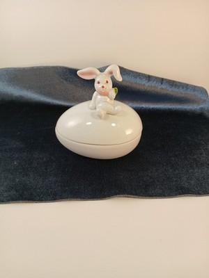Fitz And Floyd  Easter Bunny And Egg Shaped Trinket Box