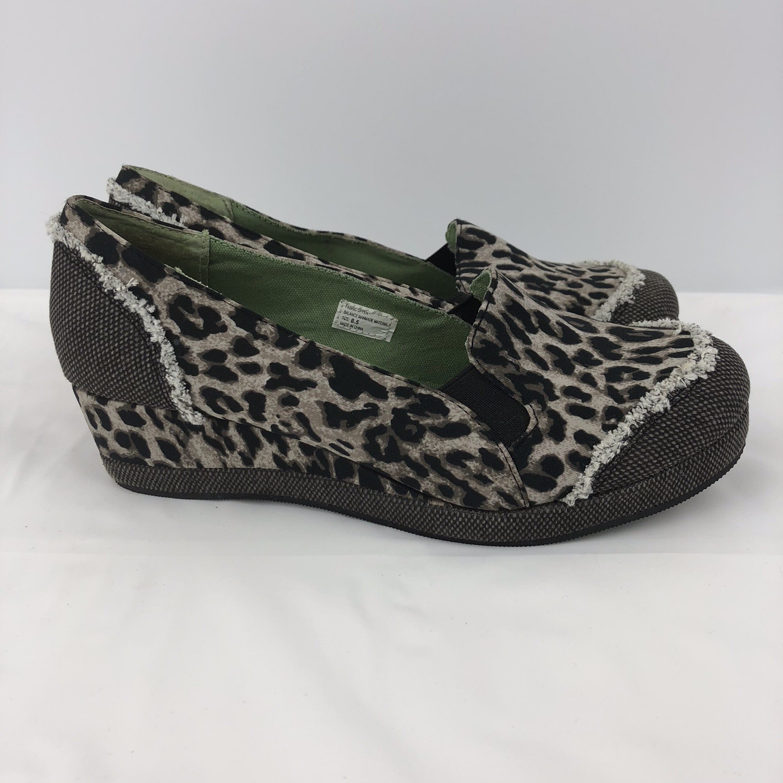 Volatile Leopard Platform Wedge Round Toe Fringe … - image 5