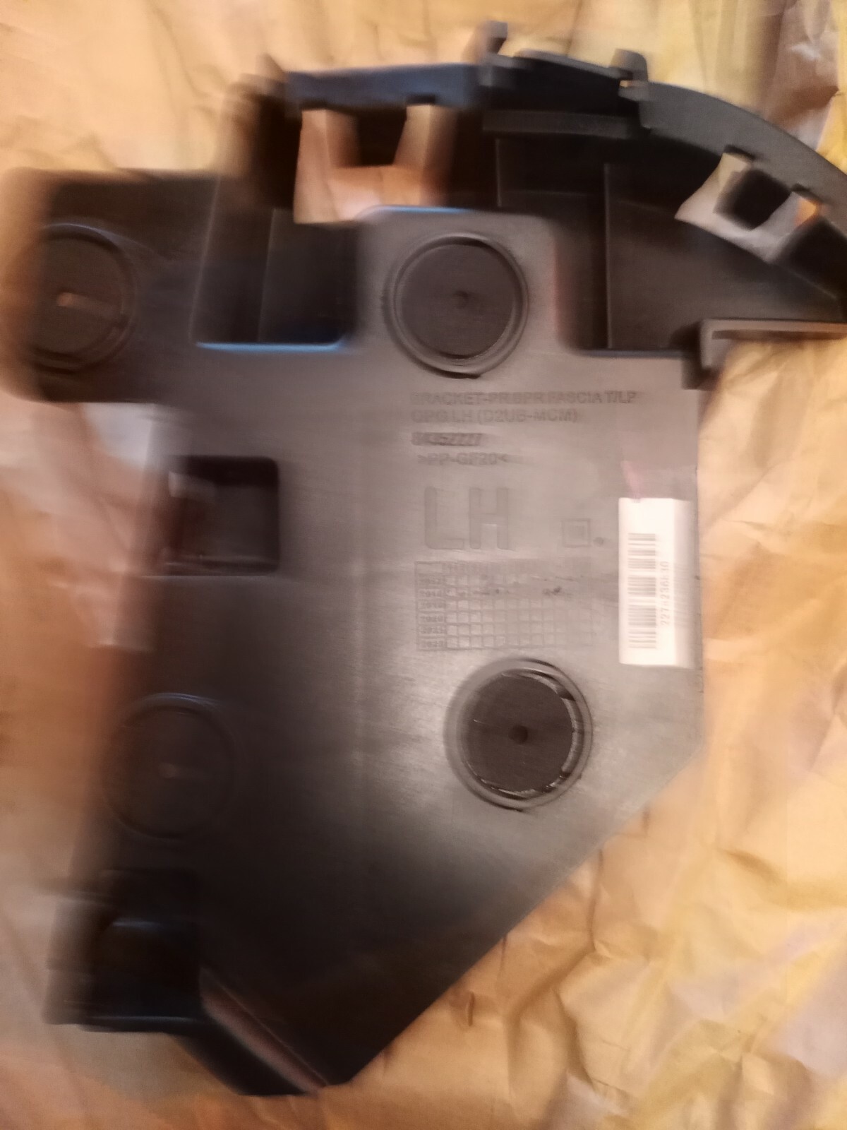 GM OEM 2019-2020 Upper Retainer Bracket Left 84352227 New NOS | eBay