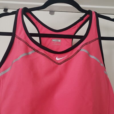 nike 6 pocket sports bra