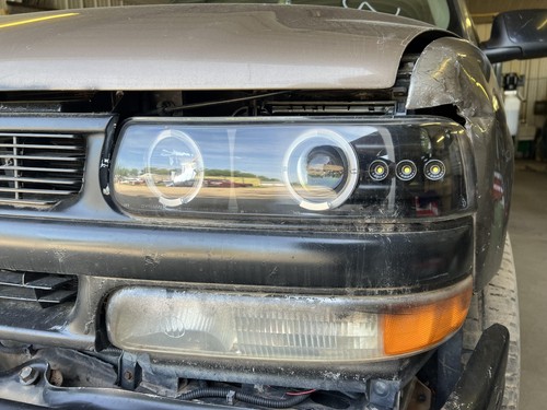 00 01 02 03 CHEVROLET TAHOE Tail Light Assembly Left - Picture 11 of 23