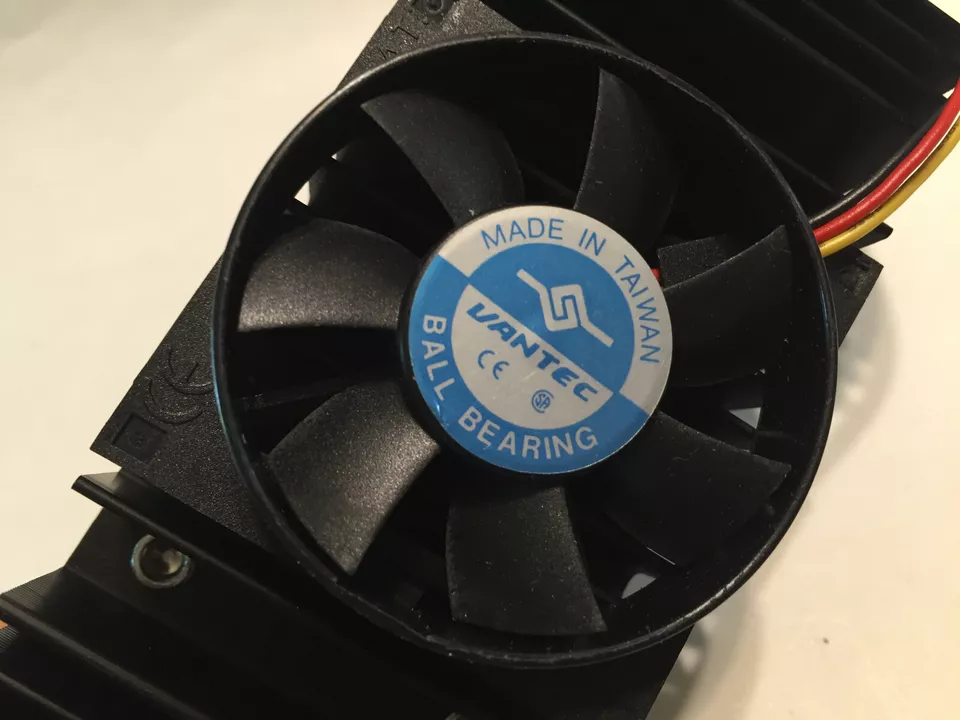 VANTEC Intel Celeron SLOT 1 SEPP CPU fan and heatsink ball bearing fan Taiwan - Image 4 of 4