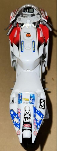 Tamiya 1/12 Lcr Honda Rc211V Plastic Model Kit Motorcycle Assembly Hobby - Picture 5 of 5