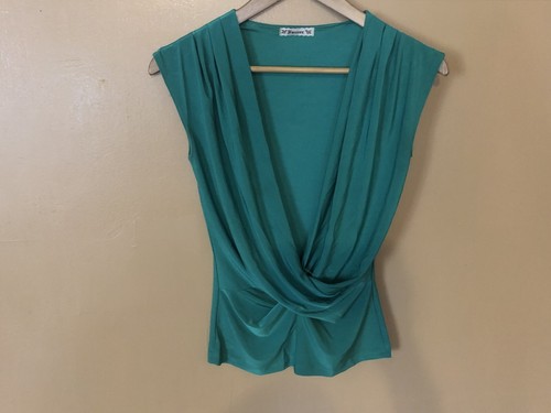 Forever 21 Women's Size Small Tops V Neck Knot Front Green Fitted sleeveless - Picture 4 of 12