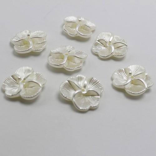 50 pcs Ivory Acrylic Pearl Flower Bead Caps 20mm Center Hole Sewing Craft DIY - Picture 7 of 8