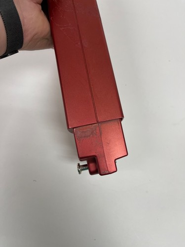 Manico batteria elettrico con vite per aspirapolvere Rowenta Delta Force funzionante - Foto 5 di 9