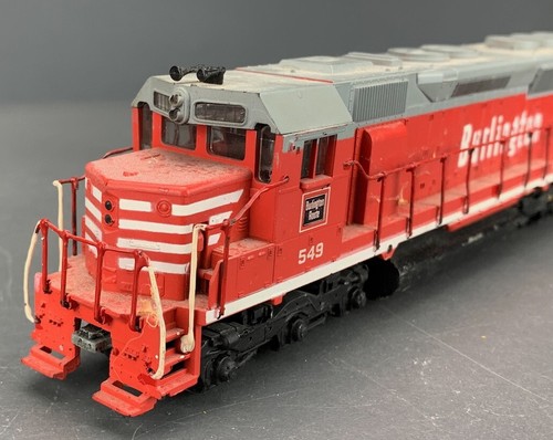 HO Athearn SD45 Diesel Locomotive Burlington #549 Unpowered Dmy HO5391