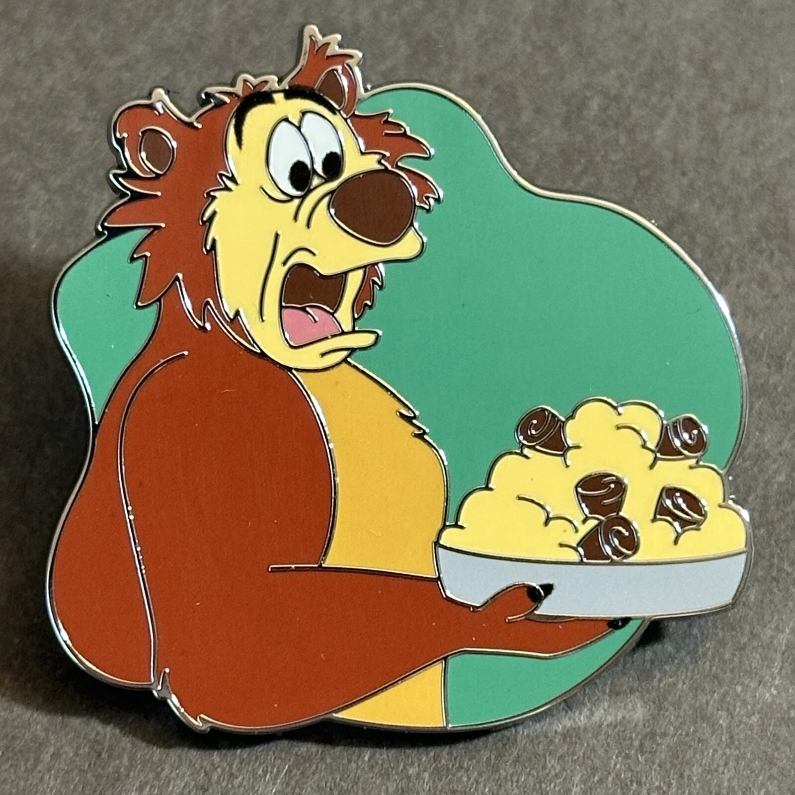 Disney Magical Chefs Mystery Box 2025 Pin Humphrey The Bear As A Chef