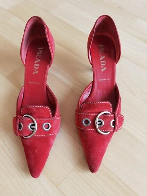Red Prada iconic kitten mule heels, mules iconique Prada rouge taille 37,5-38 - Photo 1/4