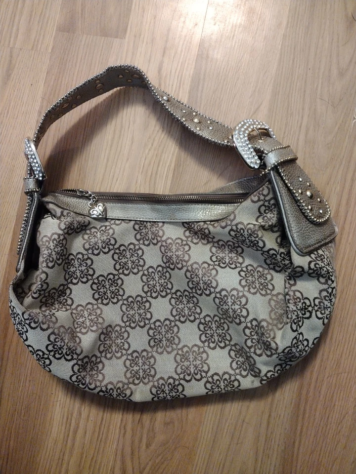 Cartera vintage Kathy Van Zeeland con hebillas dobles Foto 2 de 4