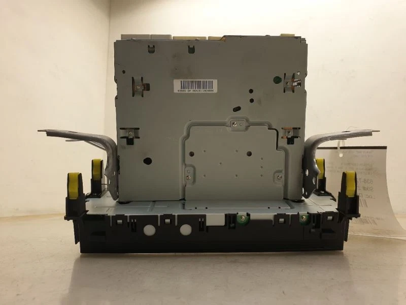 MONTAJE PANTALLA AUDIO RADIO TOYOTA COROLLA 14-16  Foto 4 de 4