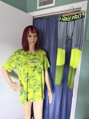 Nike Pro Compression Tights L + Under Armour Tee M Neon Set