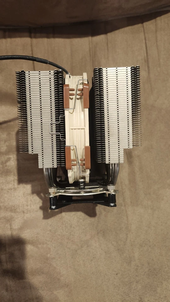 Enfriador CPU Nocturnal D15 LGA 115x solo 6 tubo de calor 1 ventilador Foto 4 de 4