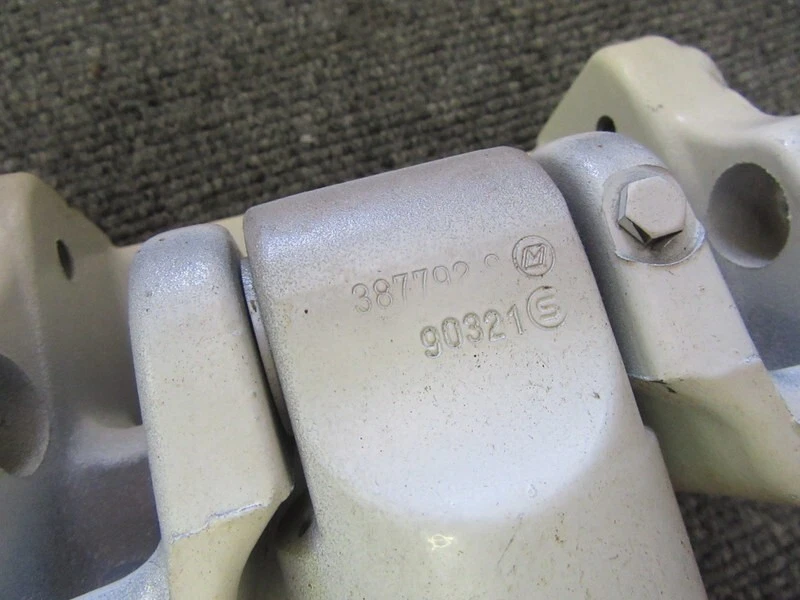 D4E Evinrude Johnson OMC 387792/329519 Shock Absorber & Bracket OEM Boat Parts - Image 4 of 4