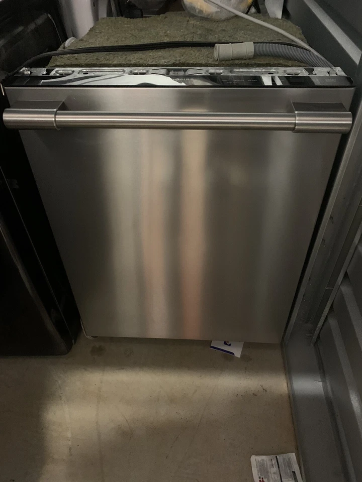 Frigidaire Ffhd 2250TS 36" Counter Depth French Door Refrigerator: Stainless - Image 2 of 4