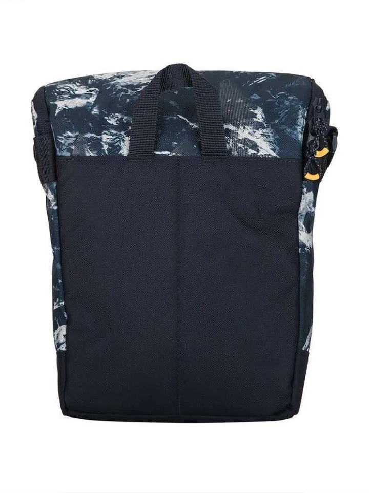 Bolso de hombro portátil Puma Red Bull Racing Formula One Team Lifestyle para hombre Foto 3 de 4