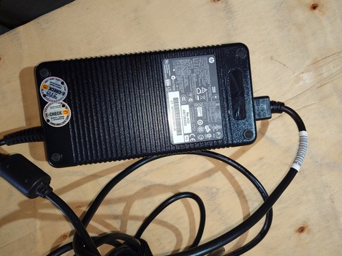 HP PA-1231-66HJ Netzteil 230W / 19.5V / 11.8A original mit Netzkabel für Laptop