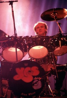 Alan WHITE and YES Alan White performing live onstage Music Singer Old Photo